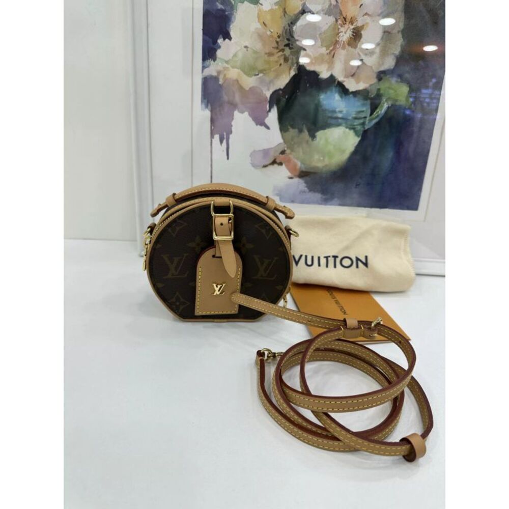 Louis Vuitton Women Pre-Loved Bag Very Good Condition